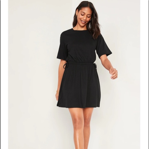 Old Navy Dresses & Skirts - Old Navy drawstring dress